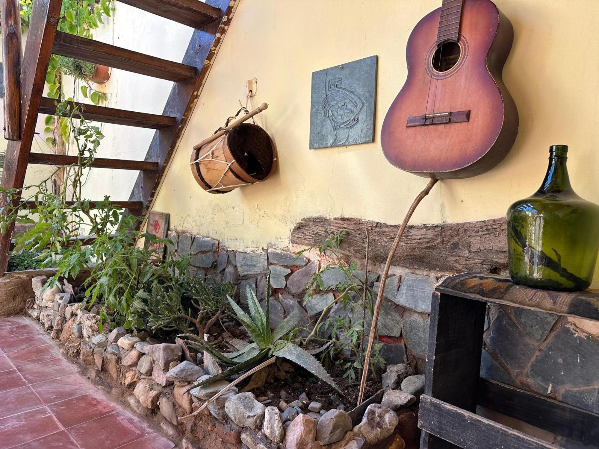 Tilcara Hostel Bagian luar foto